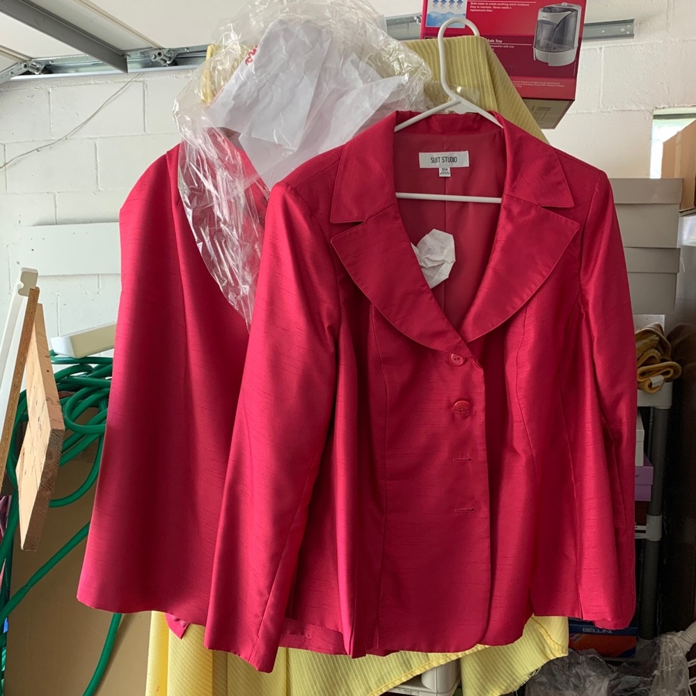 Dresses - Picture 6 of 14